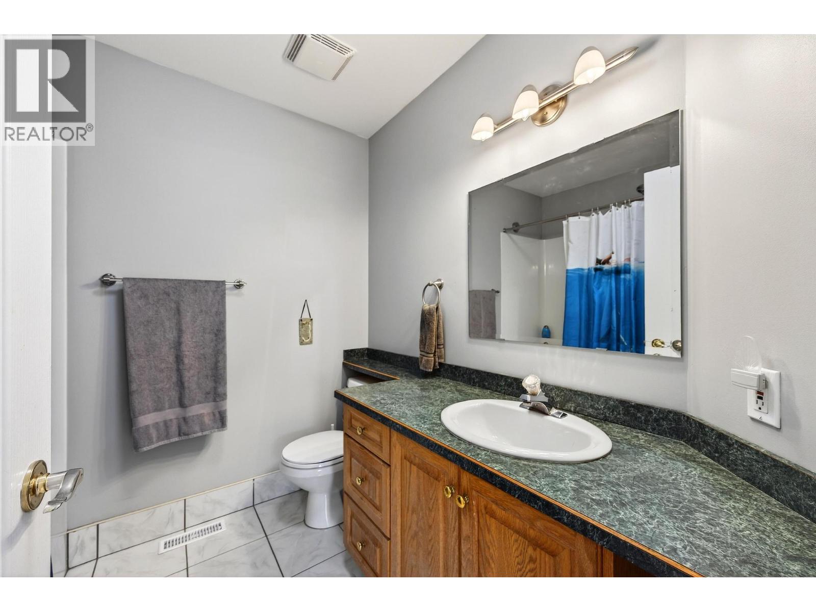 1505 Cedar Street, Golden, British Columbia  V0A 1H6 - Photo 35 - 10402236