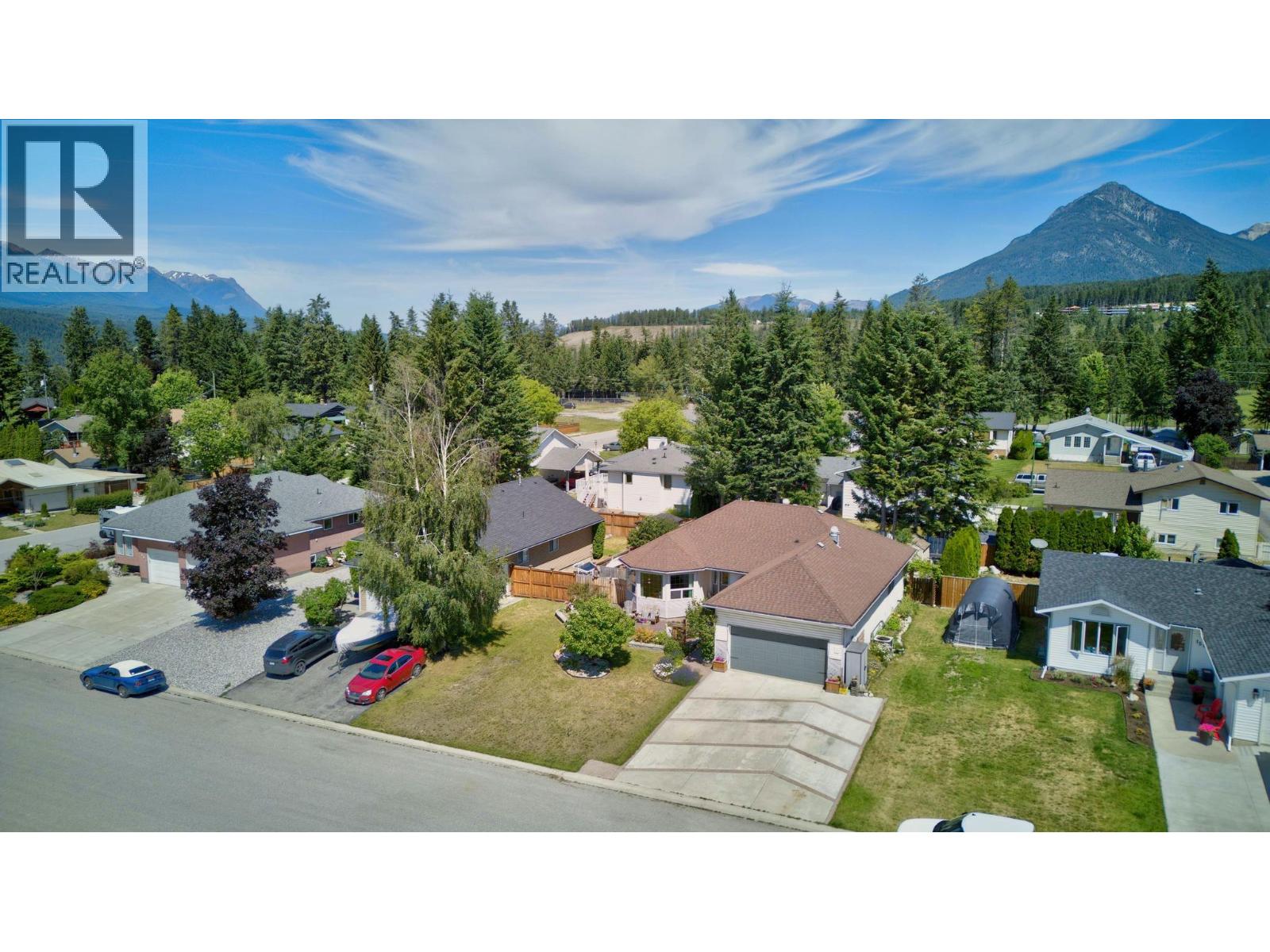 1505 Cedar Street, Golden, British Columbia  V0A 1H6 - Photo 64 - 10402236