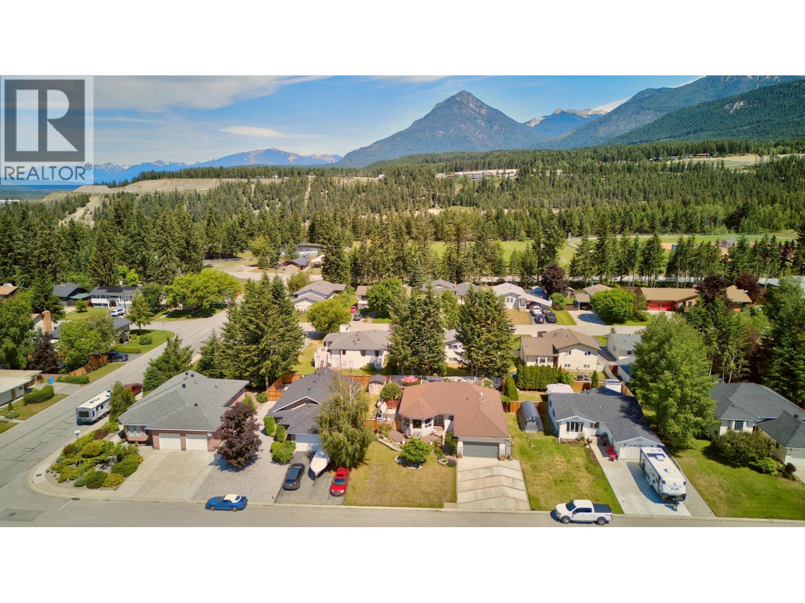 1505 Cedar Street, Golden, British Columbia  V0A 1H6 - Photo 65 - 10402236
