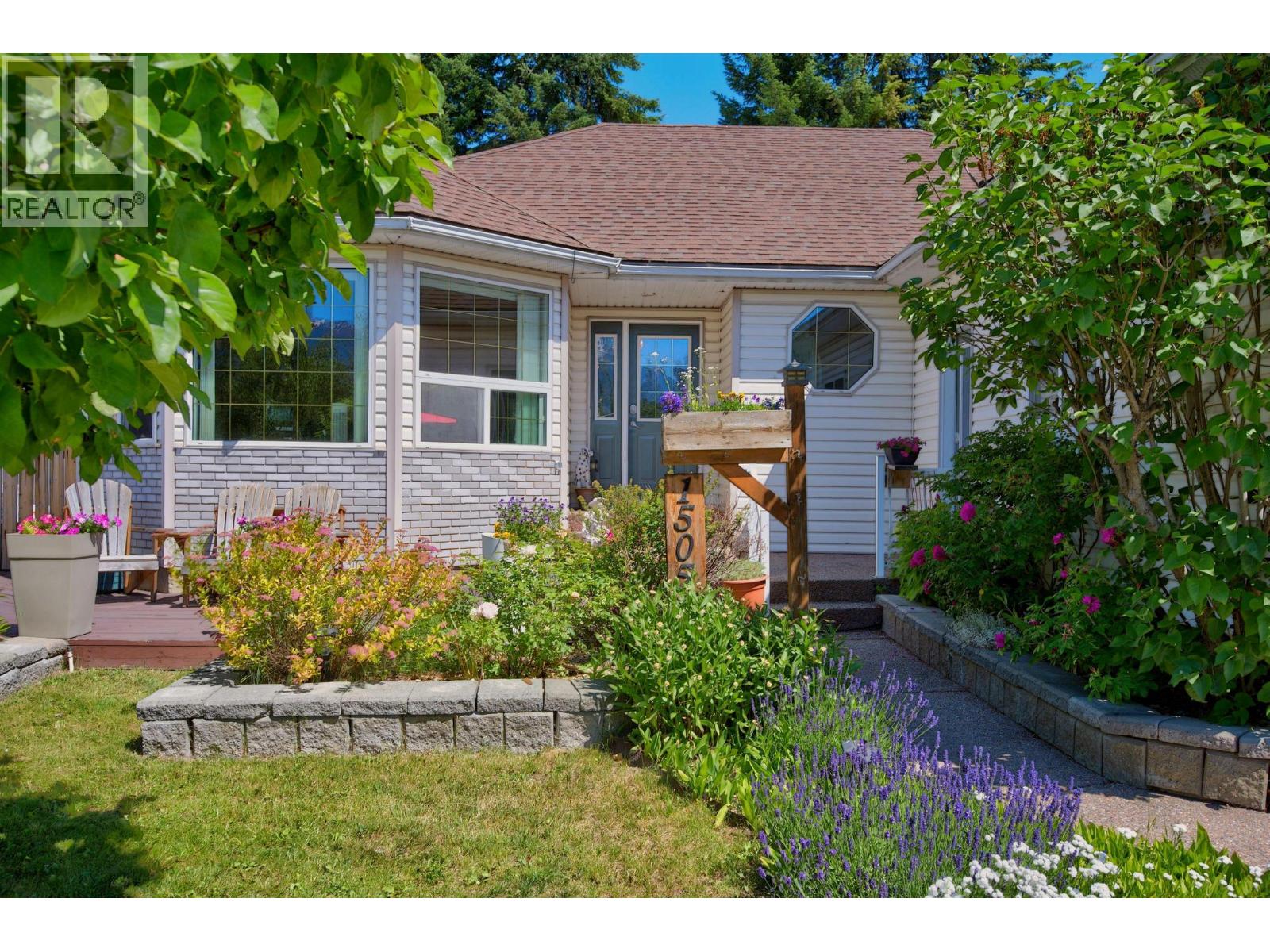 1505 Cedar Street, Golden, British Columbia  V0A 1H6 - Photo 8 - 10402236