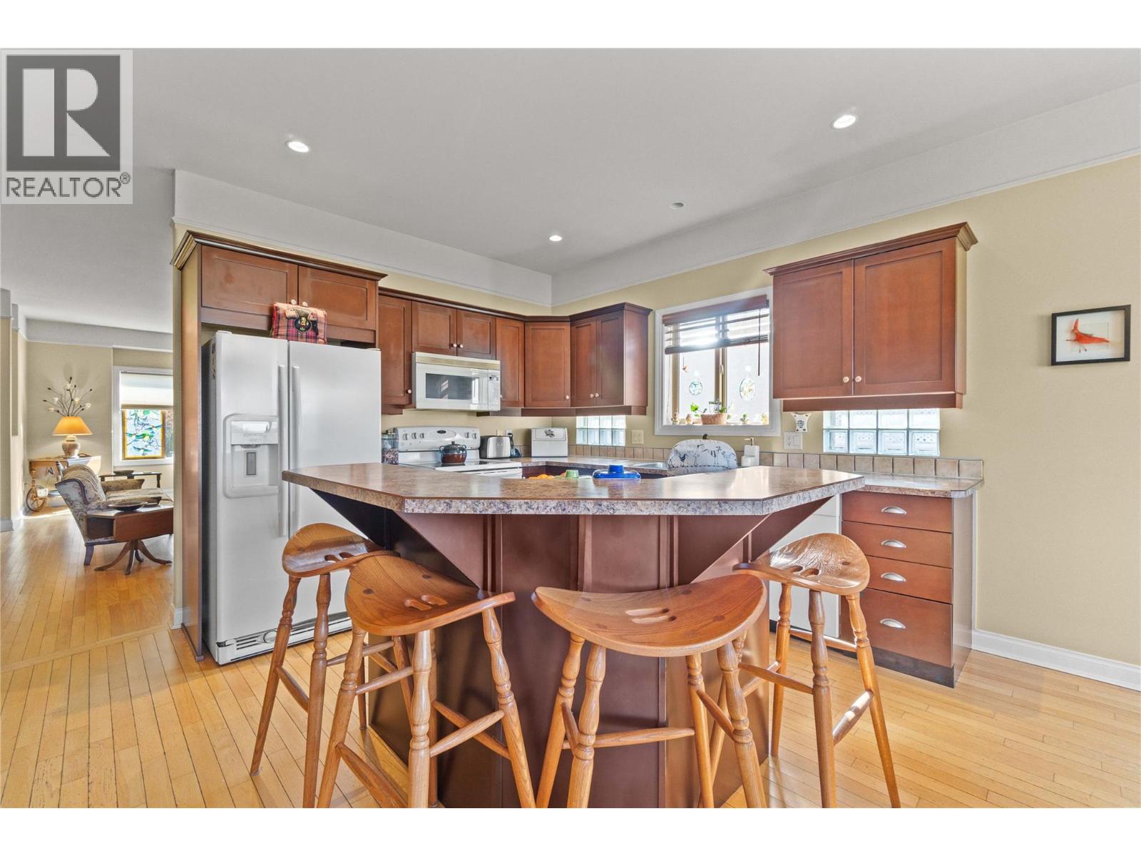 881 16 Street Ne Unit# 7, Salmon Arm, British Columbia  V1E 3L5 - Photo 23 - 10402207
