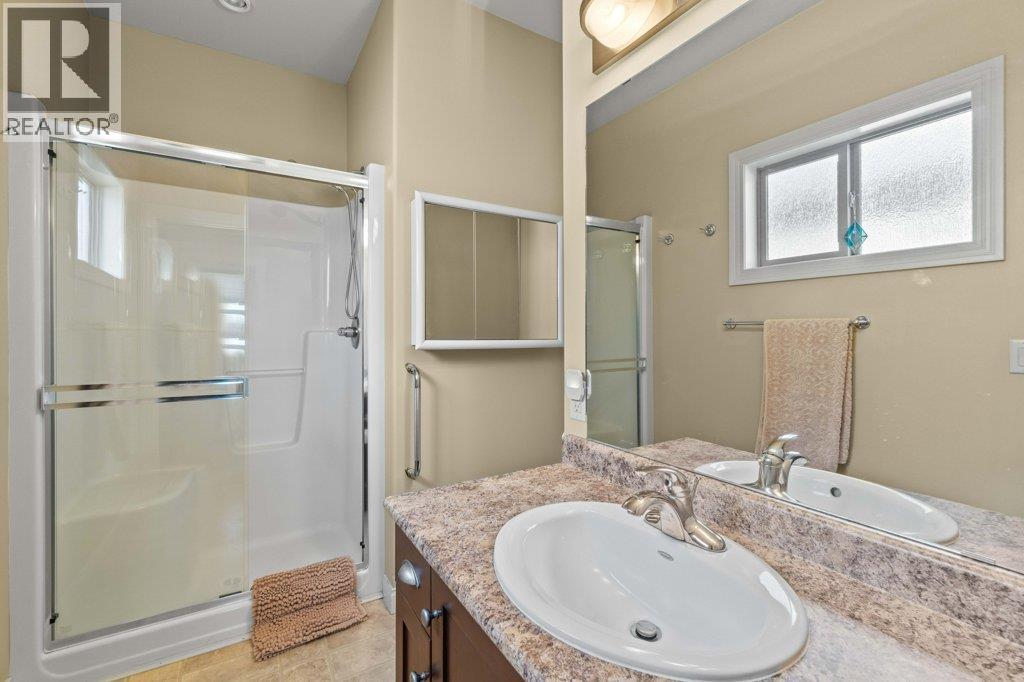 881 16 Street Ne Unit# 7, Salmon Arm, British Columbia  V1E 3L5 - Photo 33 - 10402207