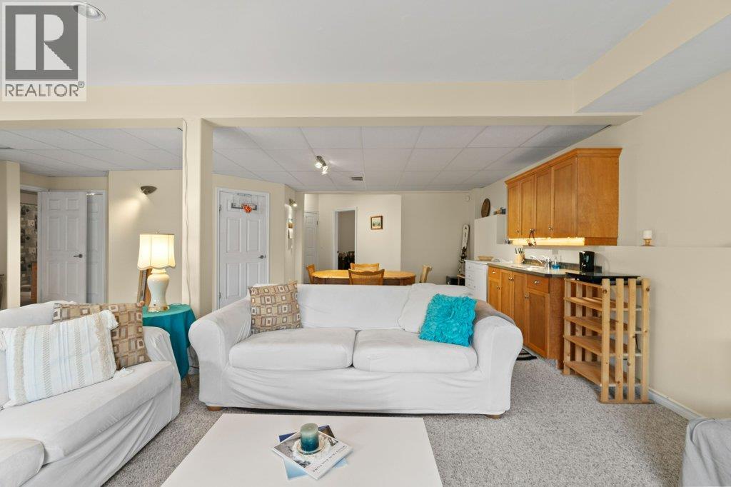 881 16 Street Ne Unit# 7, Salmon Arm, British Columbia  V1E 3L5 - Photo 43 - 10402207