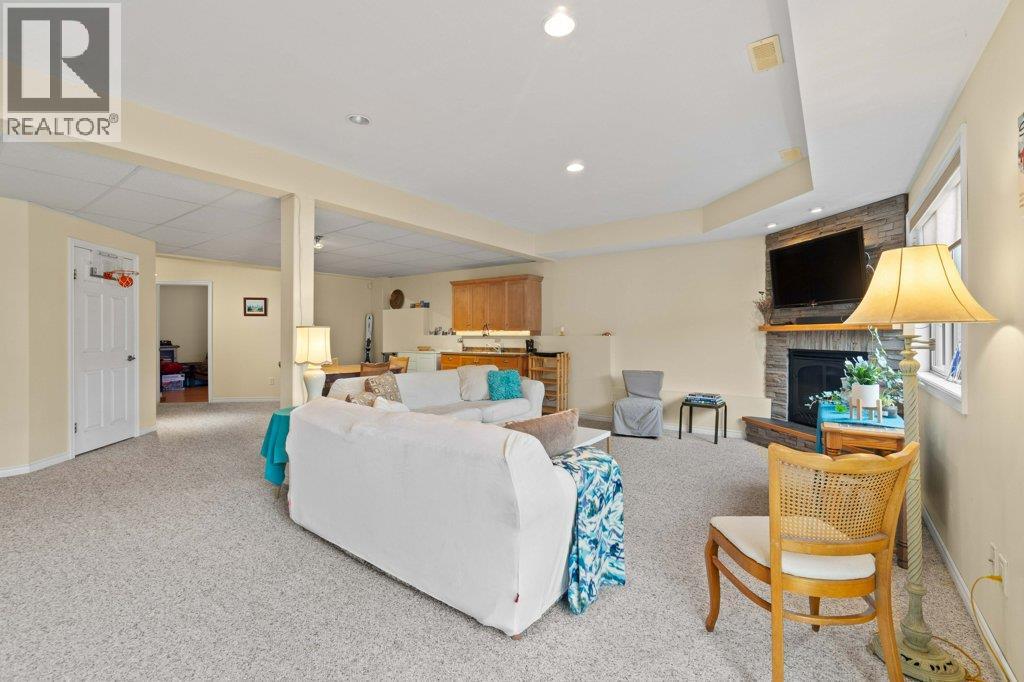 881 16 Street Ne Unit# 7, Salmon Arm, British Columbia  V1E 3L5 - Photo 48 - 10402207