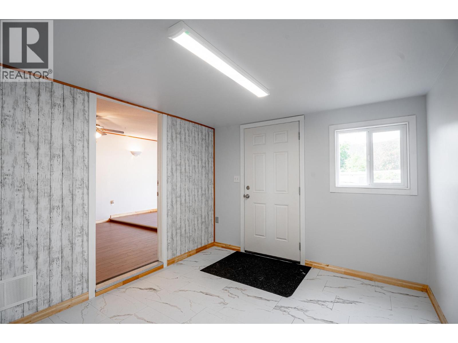 159 Zirnhelt Road Unit# 5, Kamloops, British Columbia  V2H 0B3 - Photo 5 - 10402220