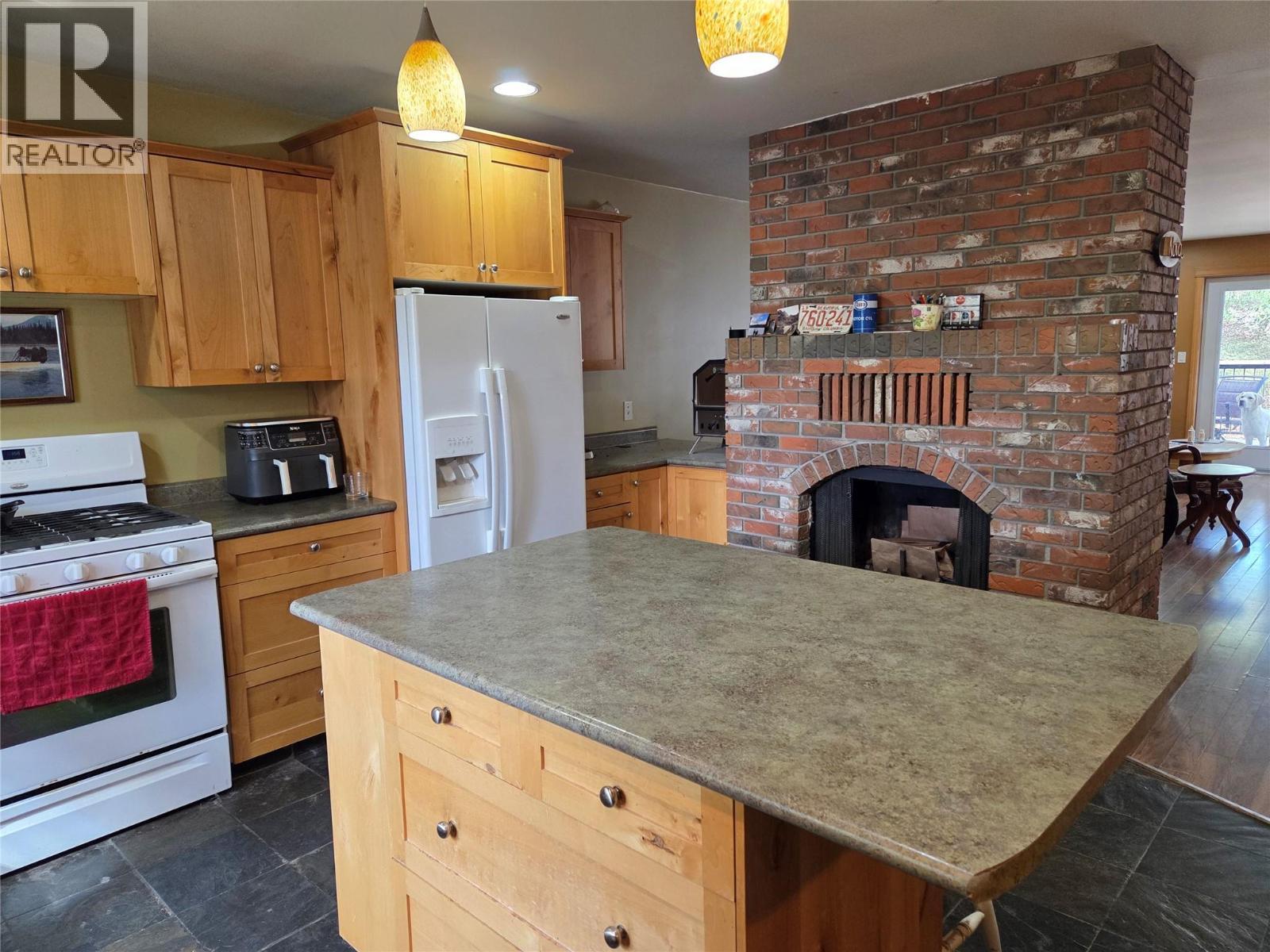 88 103 Avenue, Kimberley, British Columbia  V1A 3A5 - Photo 3 - 10402107