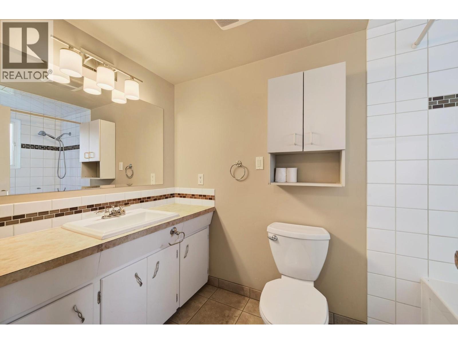 1020 Southill Street, Kamloops, British Columbia  V2B 5M3 - Photo 14 - 10402226