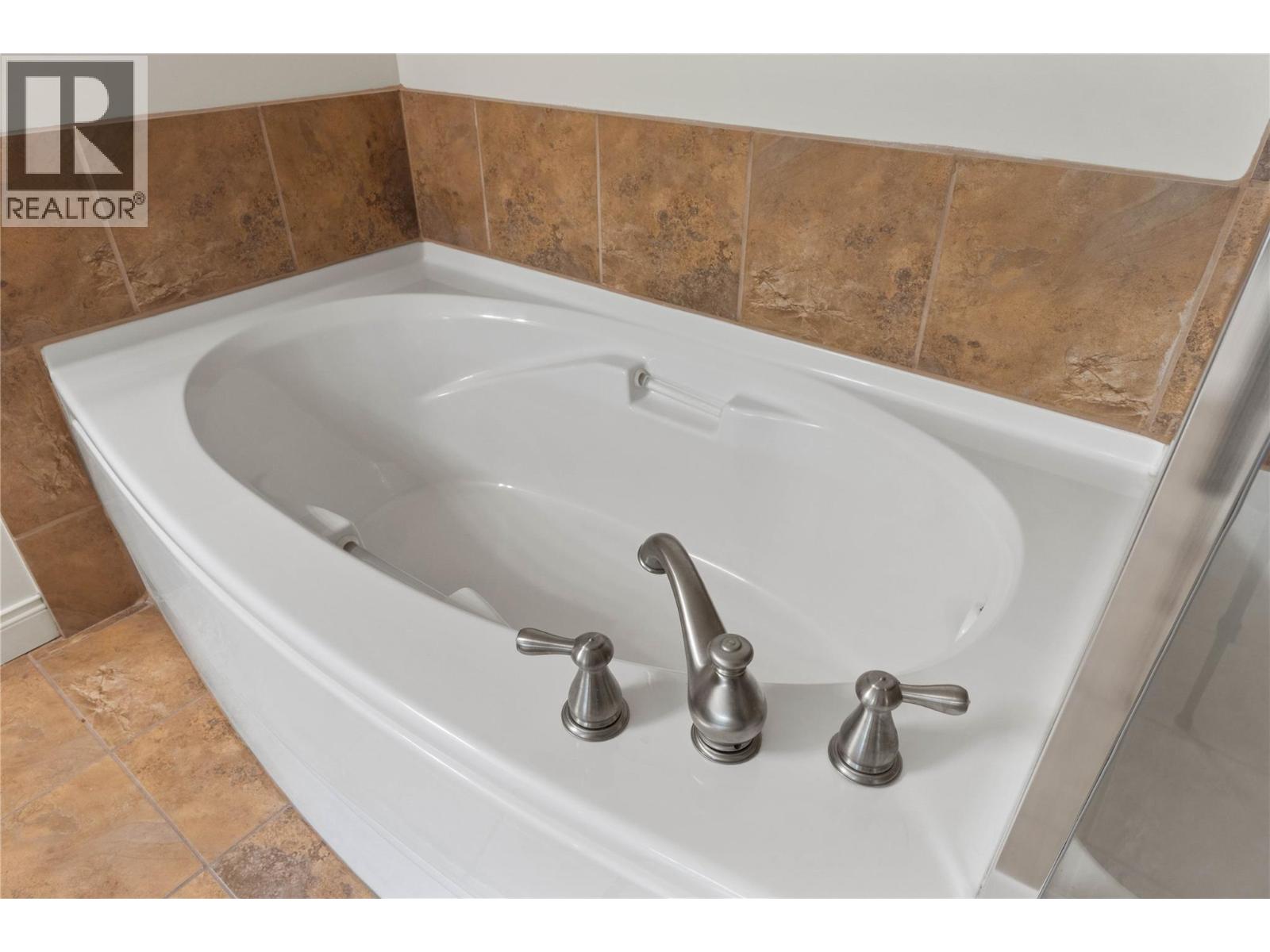 1390 Hillside Drive Unit# 207, Kamloops, British Columbia  V2E 0A6 - Photo 25 - 10401593