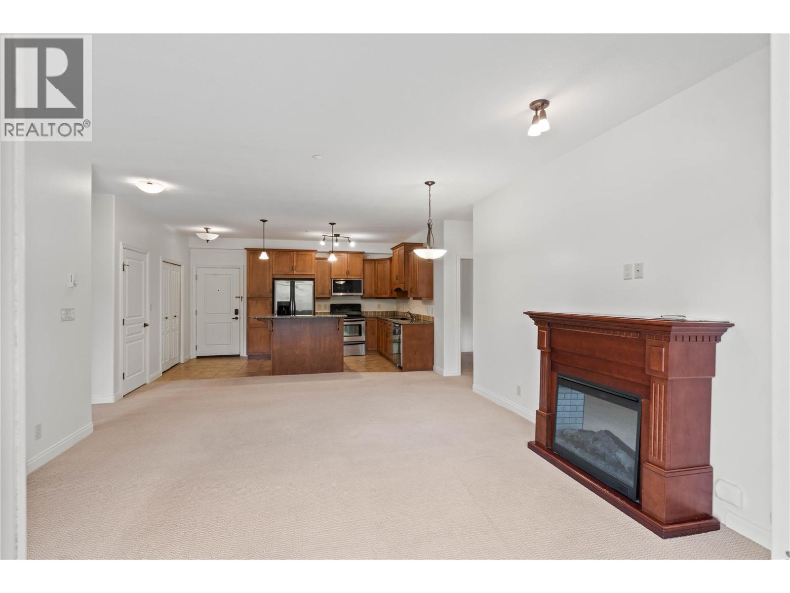 1390 Hillside Drive Unit# 207, Kamloops, British Columbia  V2E 0A6 - Photo 7 - 10401593
