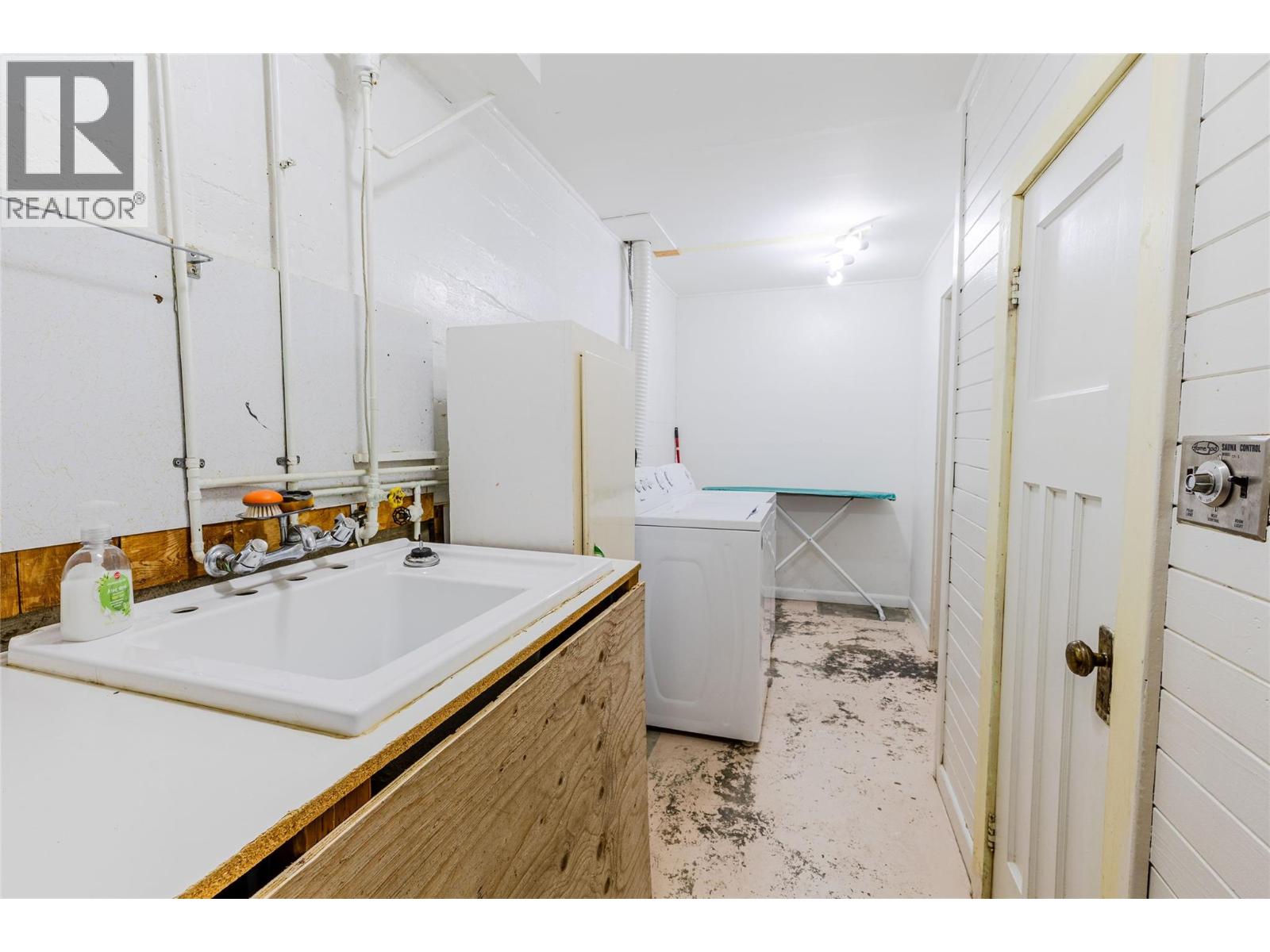 2109 Cedar Street, Creston, British Columbia  V0B 1G5 - Photo 16 - 10402136