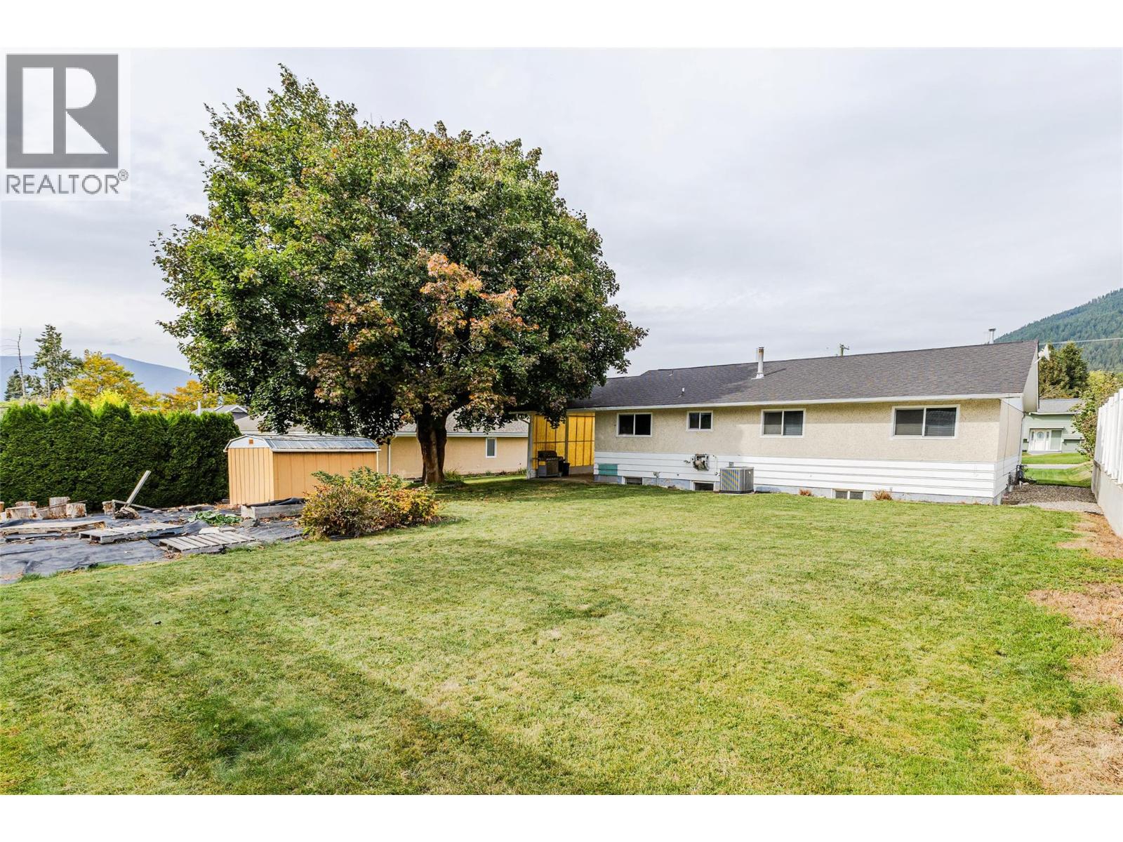 2109 Cedar Street, Creston, British Columbia  V0B 1G5 - Photo 23 - 10402136