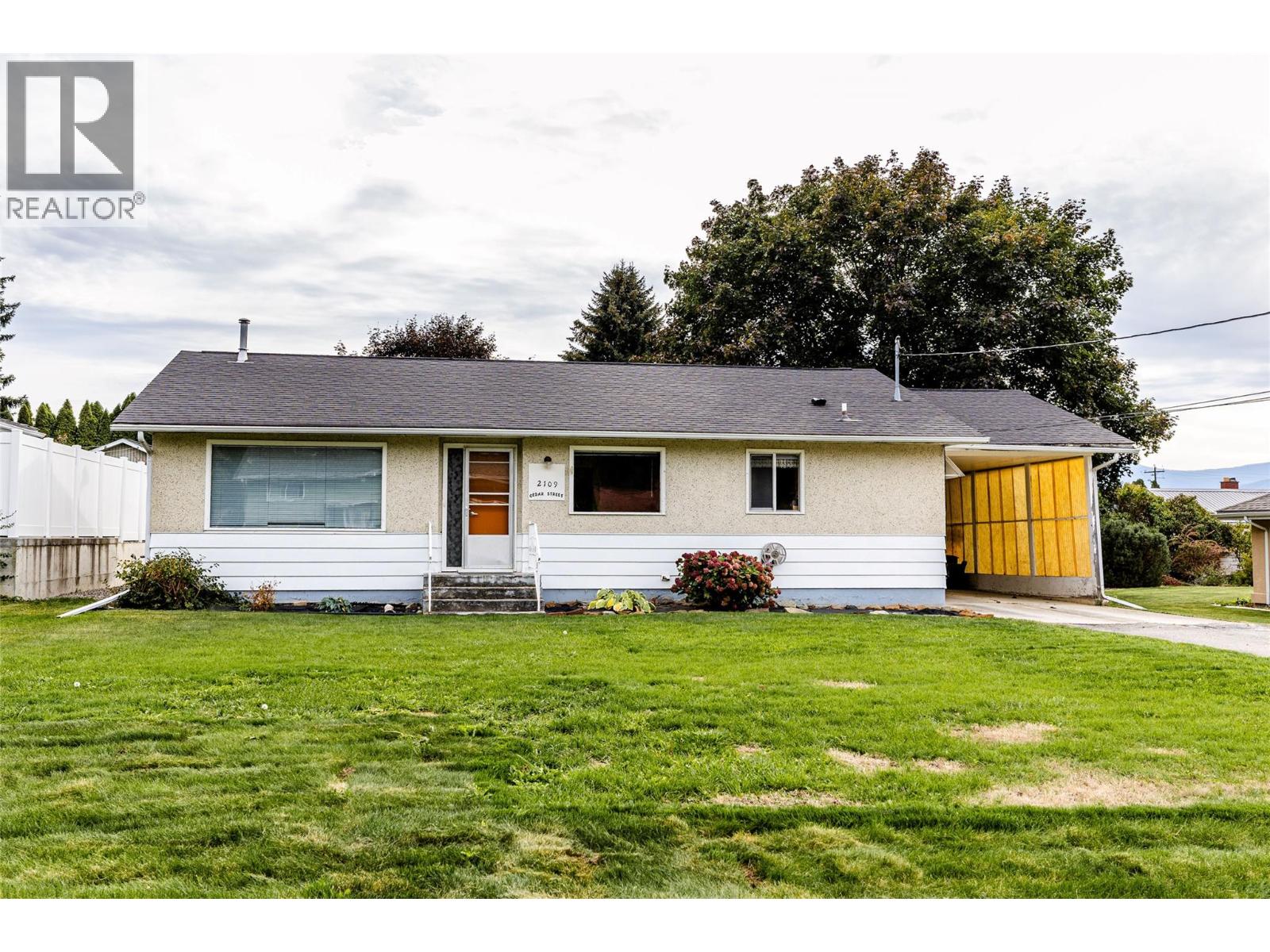 2109 Cedar Street, Creston, British Columbia  V0B 1G5 - Photo 24 - 10402136