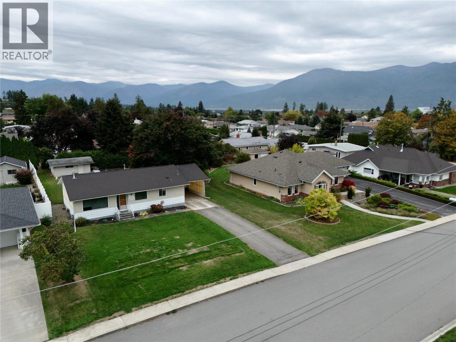 2109 Cedar Street, Creston, British Columbia  V0B 1G5 - Photo 26 - 10402136