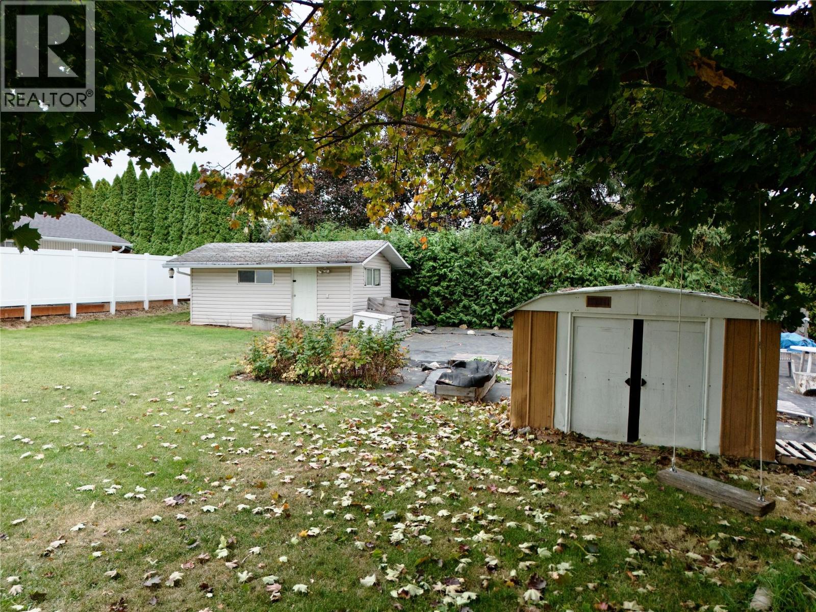 2109 Cedar Street, Creston, British Columbia  V0B 1G5 - Photo 31 - 10402136