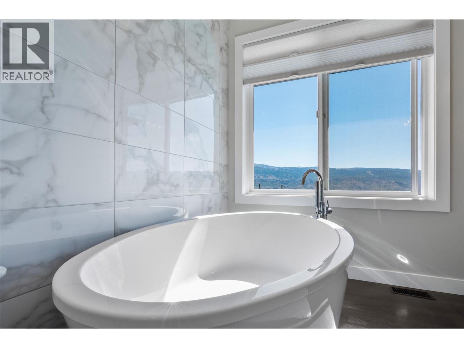 3658 Sillaro Place, Kamloops, British Columbia  V2H 0G9 - Photo 42 - 10402253