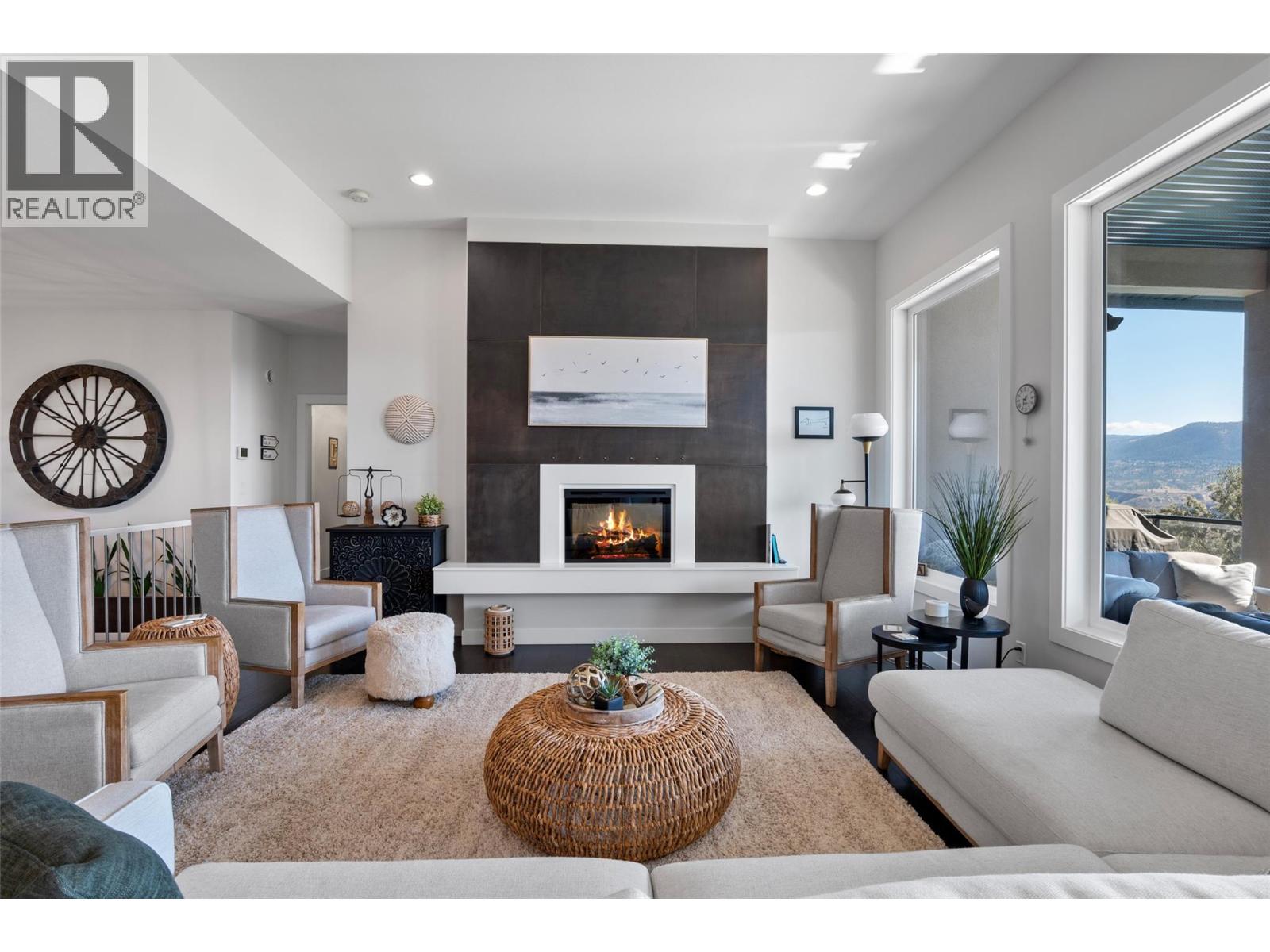 3658 Sillaro Place, Kamloops, British Columbia  V2H 0G9 - Photo 9 - 10402253