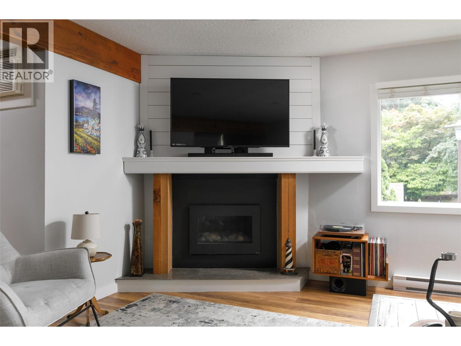 1481 Inkar Road Unit# 8, Kelowna, British Columbia  V1Y 8J1 - Photo 2 - 10402250