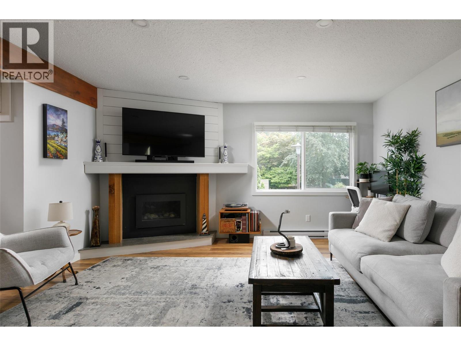 1481 Inkar Road Unit# 8, Kelowna, British Columbia  V1Y 8J1 - Photo 3 - 10402250