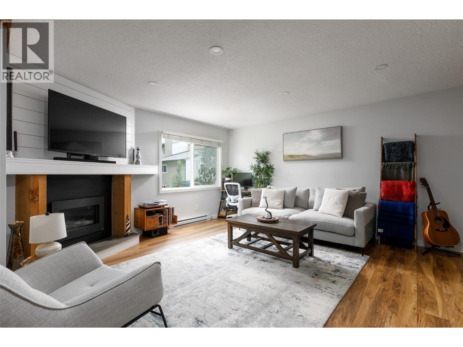 1481 Inkar Road Unit# 8, Kelowna, British Columbia  V1Y 8J1 - Photo 4 - 10402250