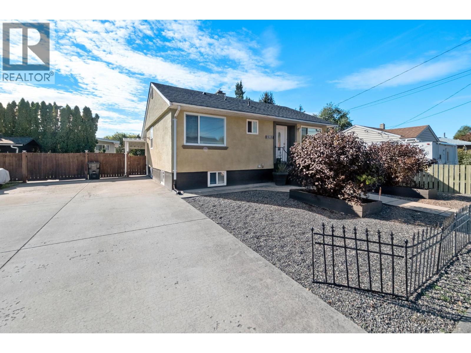 2202 42 Avenue, Vernon, British Columbia  V1T 3J3 - Photo 35 - 10400411