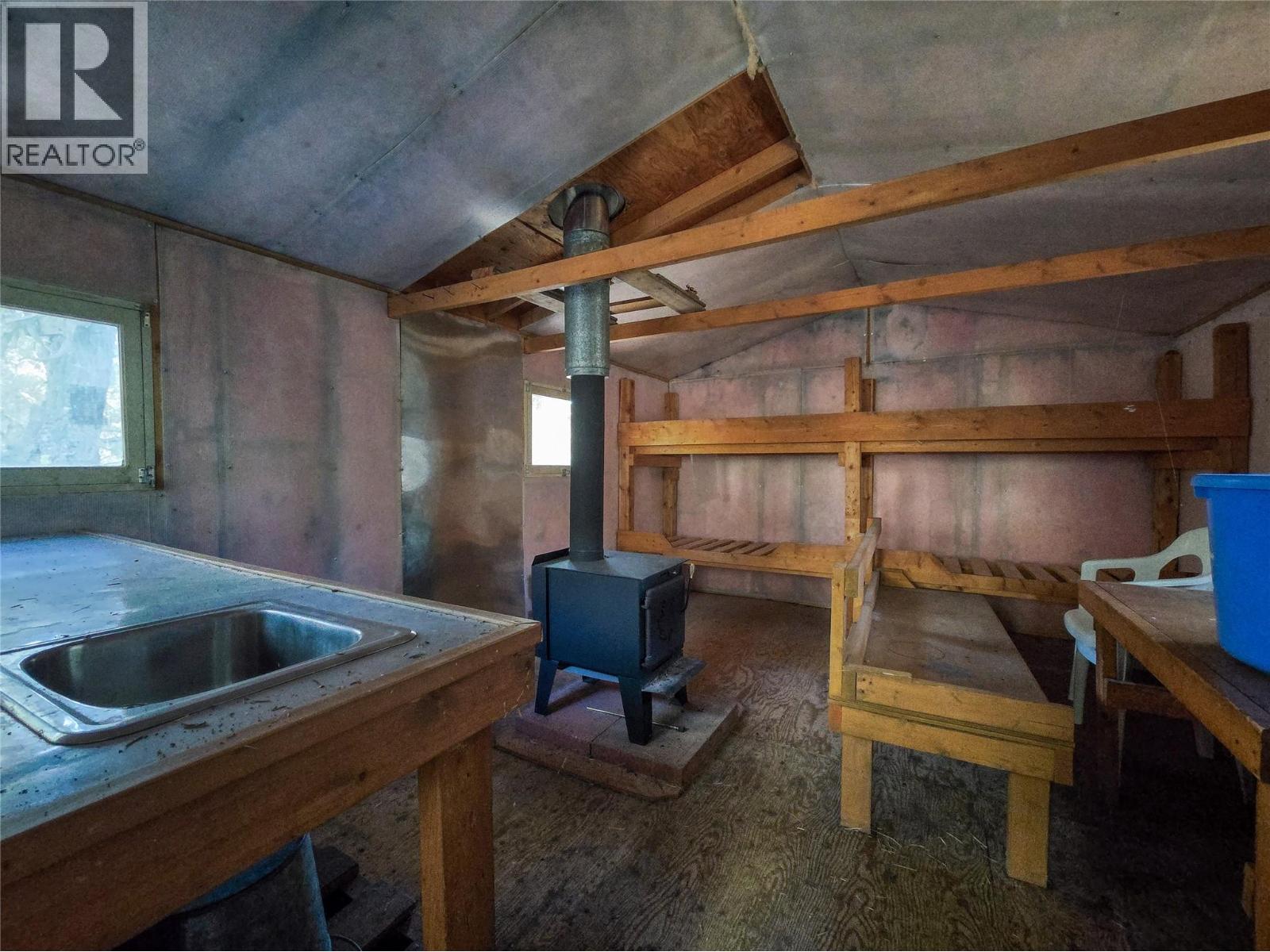 3590 Kootenay No. 3 Road, Windermere, British Columbia  V0B 1L1 - Photo 22 - 10401834