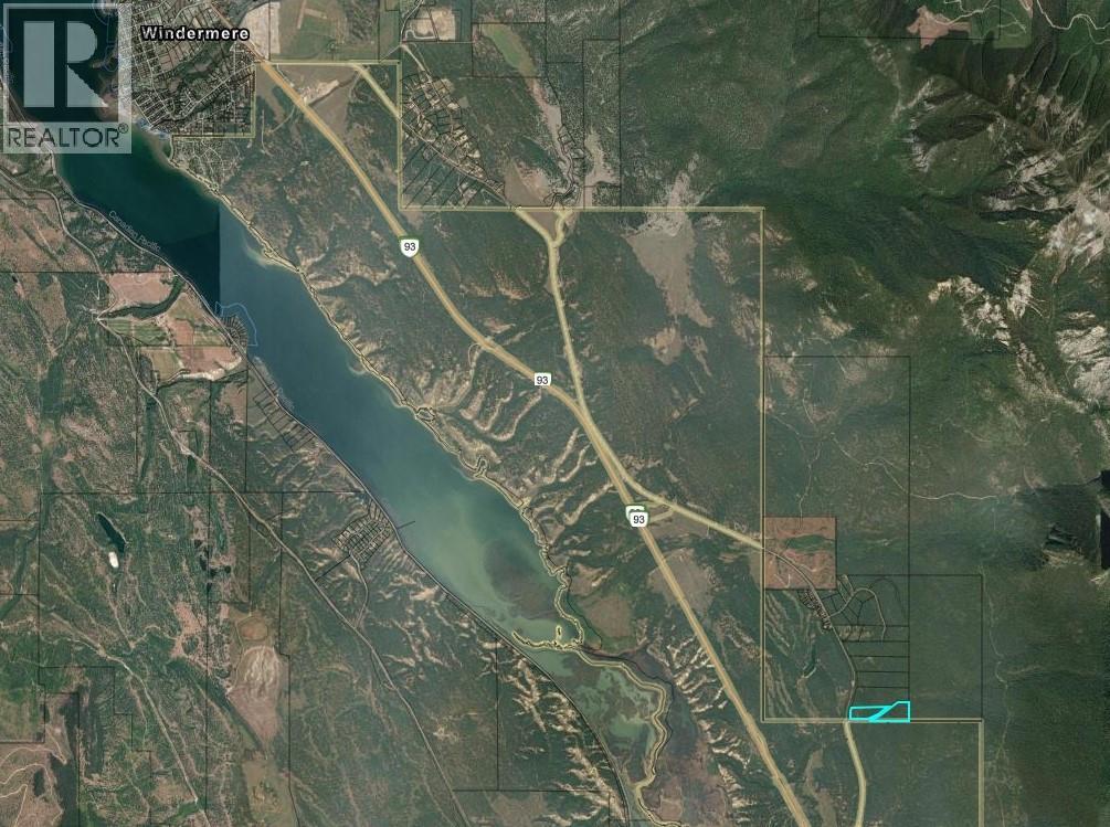 3590 Kootenay No. 3 Road, Windermere, British Columbia  V0B 1L1 - Photo 8 - 10401834