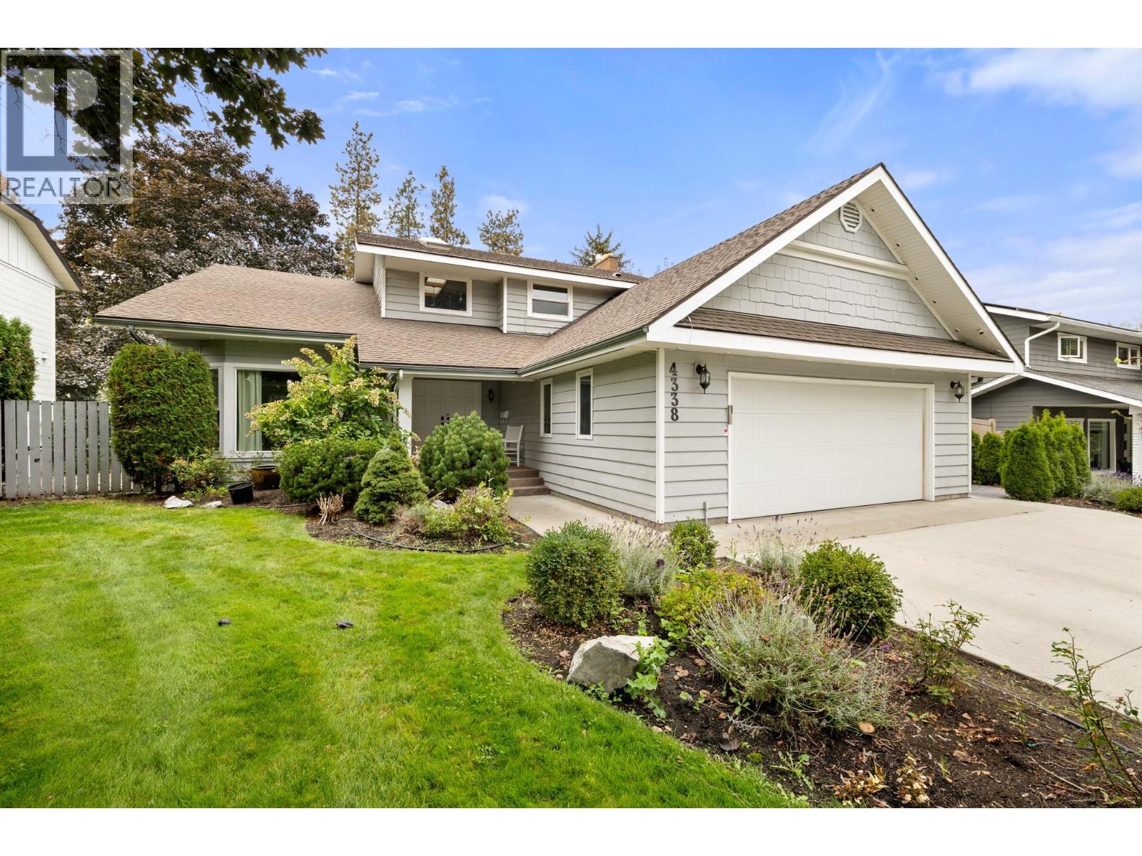 4338 Dunvegan Court, Kelowna, British Columbia  V1W 2N6 - Photo 1 - 10400620