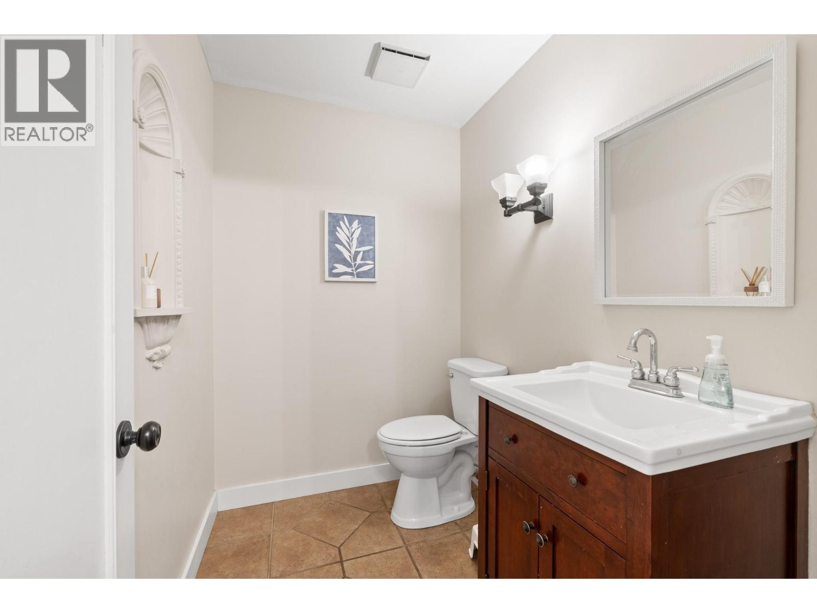 4338 Dunvegan Court, Kelowna, British Columbia  V1W 2N6 - Photo 16 - 10400620