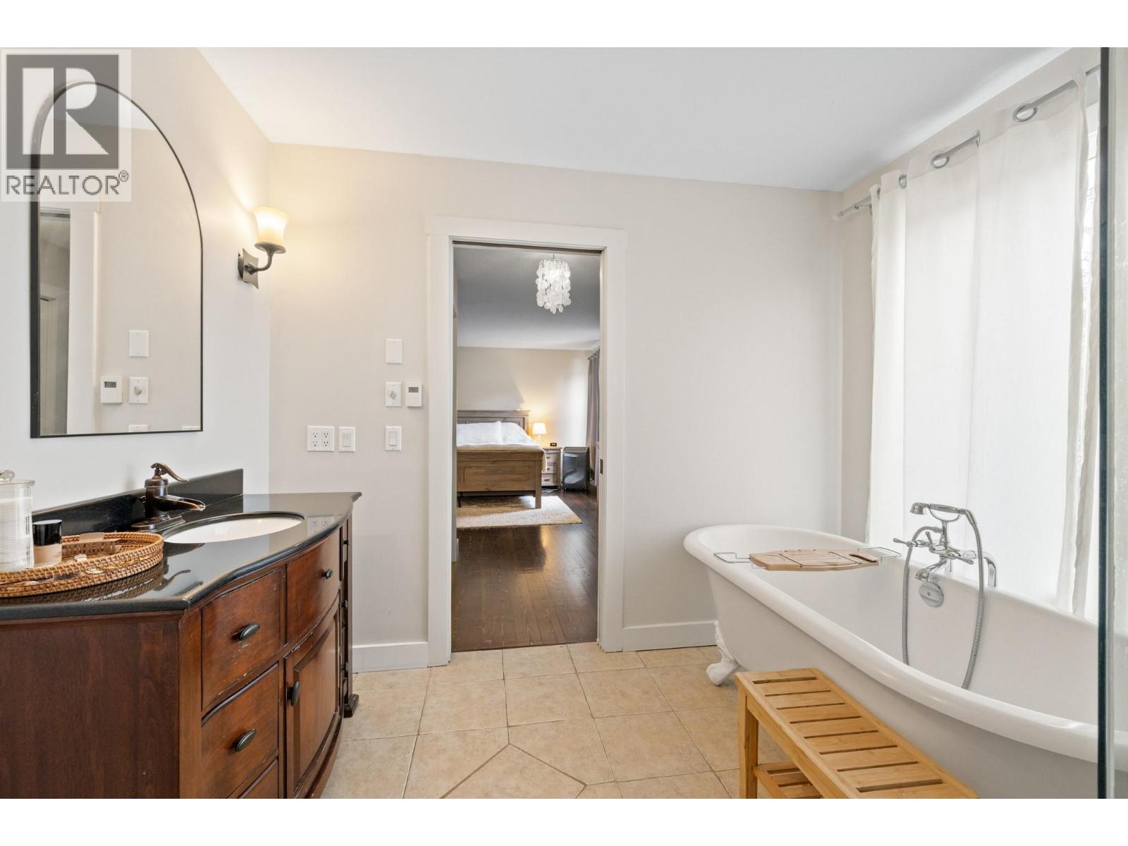 4338 Dunvegan Court, Kelowna, British Columbia  V1W 2N6 - Photo 28 - 10400620