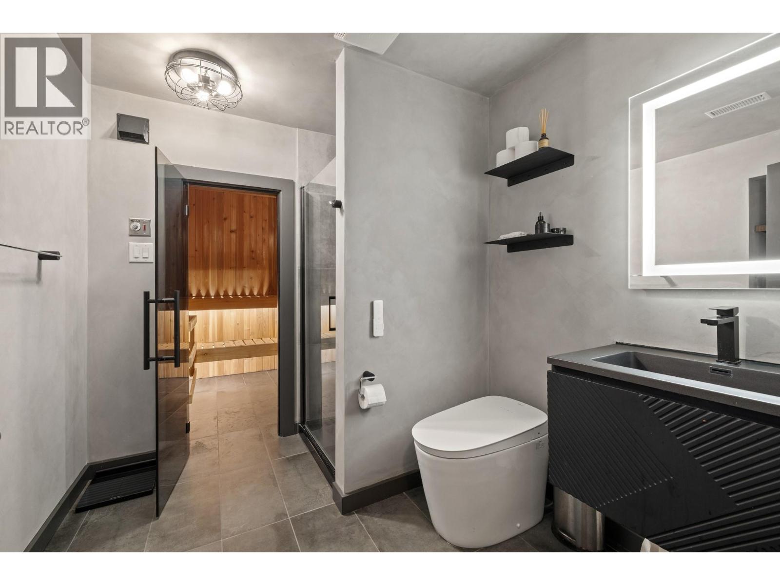 4338 Dunvegan Court, Kelowna, British Columbia  V1W 2N6 - Photo 40 - 10400620