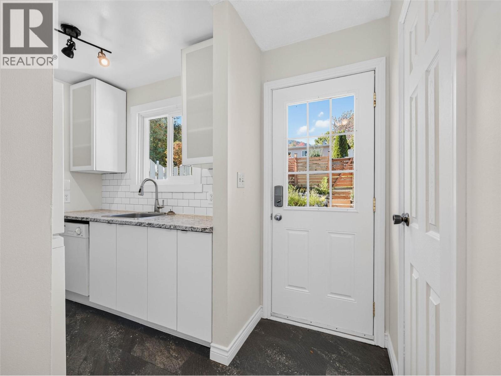1710 Silver King Road, Nelson, British Columbia  V1L 1C7 - Photo 14 - 10402180