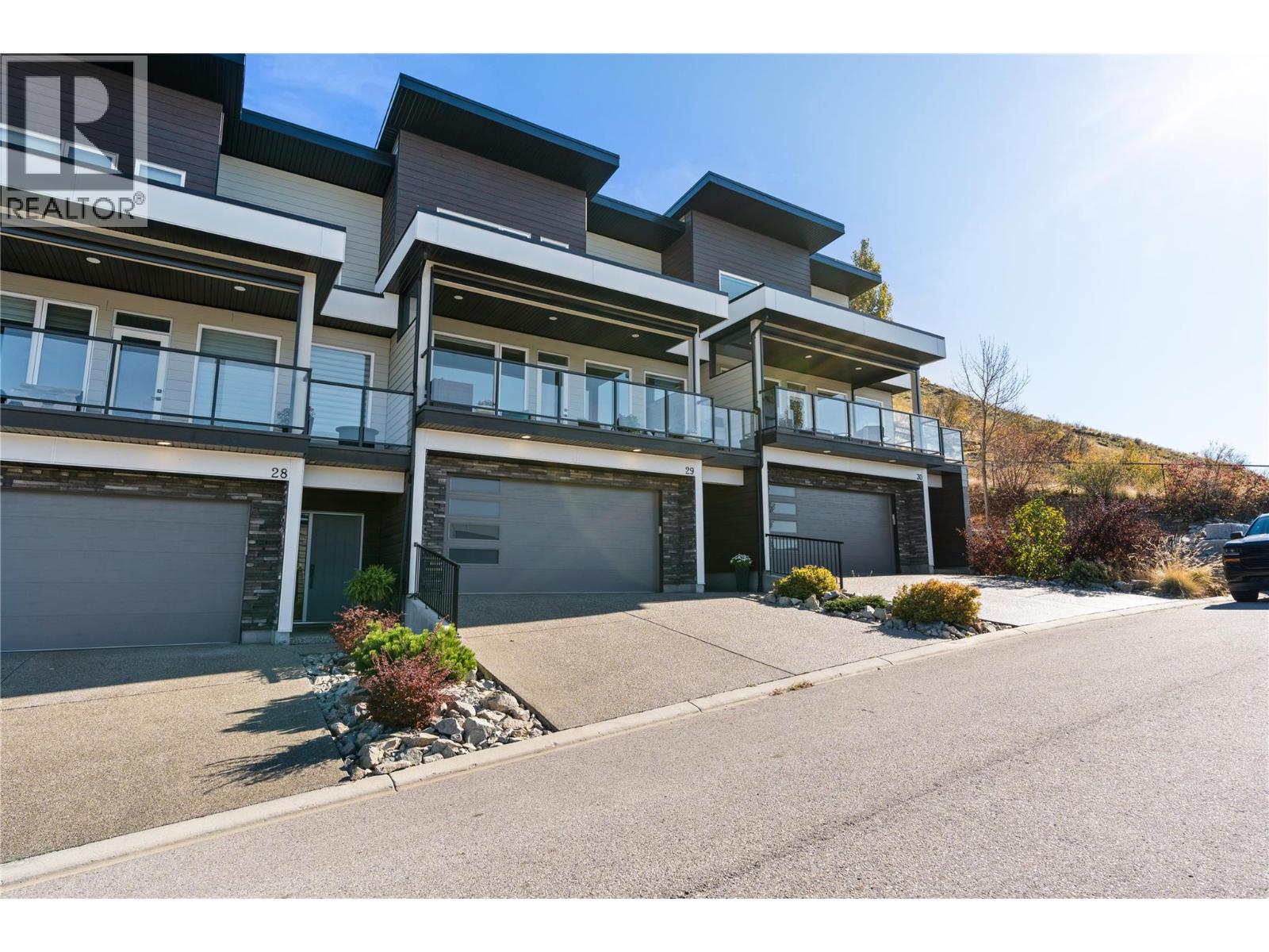 1000 Mt Robson Place Unit# 29, Vernon, British Columbia  V1B 4G2 - Photo 1 - 10402290