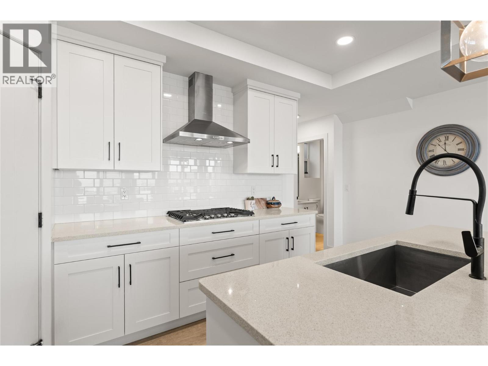 1000 Mt Robson Place Unit# 29, Vernon, British Columbia  V1B 4G2 - Photo 9 - 10402290