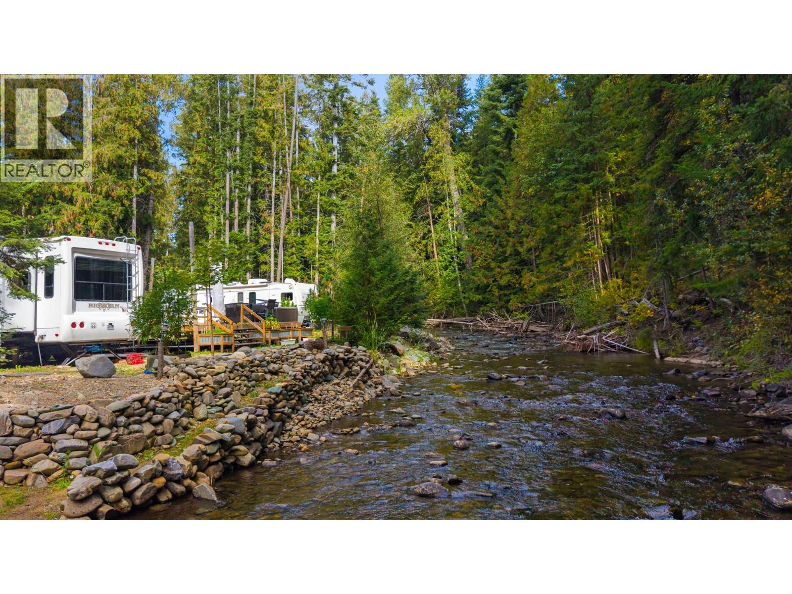 4529 Highway 3, Arrow Creek, British Columbia  V0B 1G9 - Photo 1 - 10402104