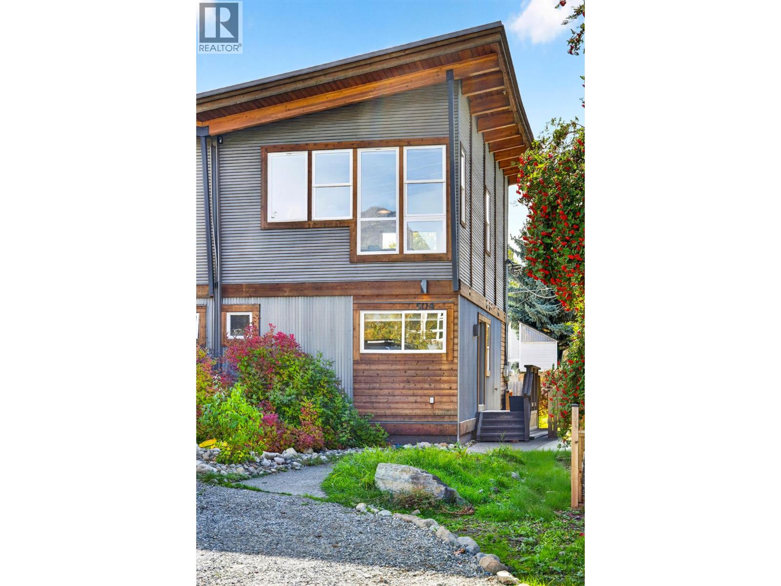 504 A 10th Street S, Golden, British Columbia  V0A 1H0 - Photo 1 - 10398473