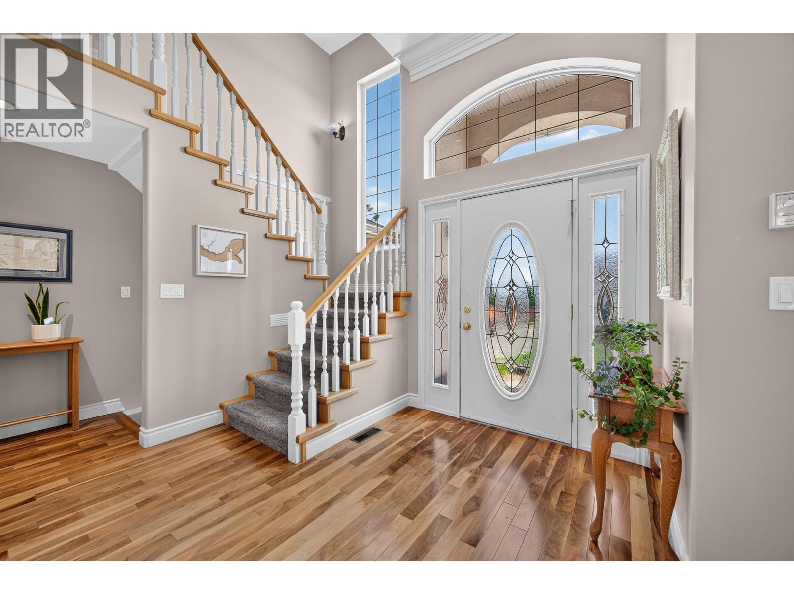 975 Regent Crescent, Kamloops, British Columbia  V1S 1W9 - Photo 3 - 10402237