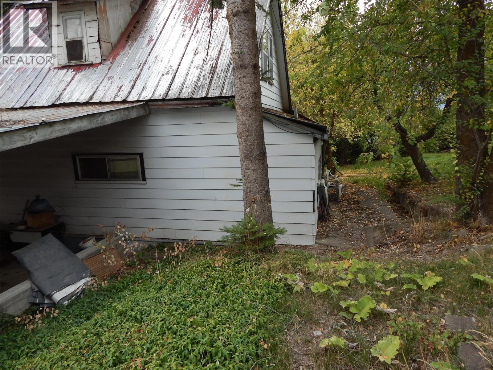 916 Cook Street, Creston, British Columbia  V0B 1G3 - Photo 10 - 10401532