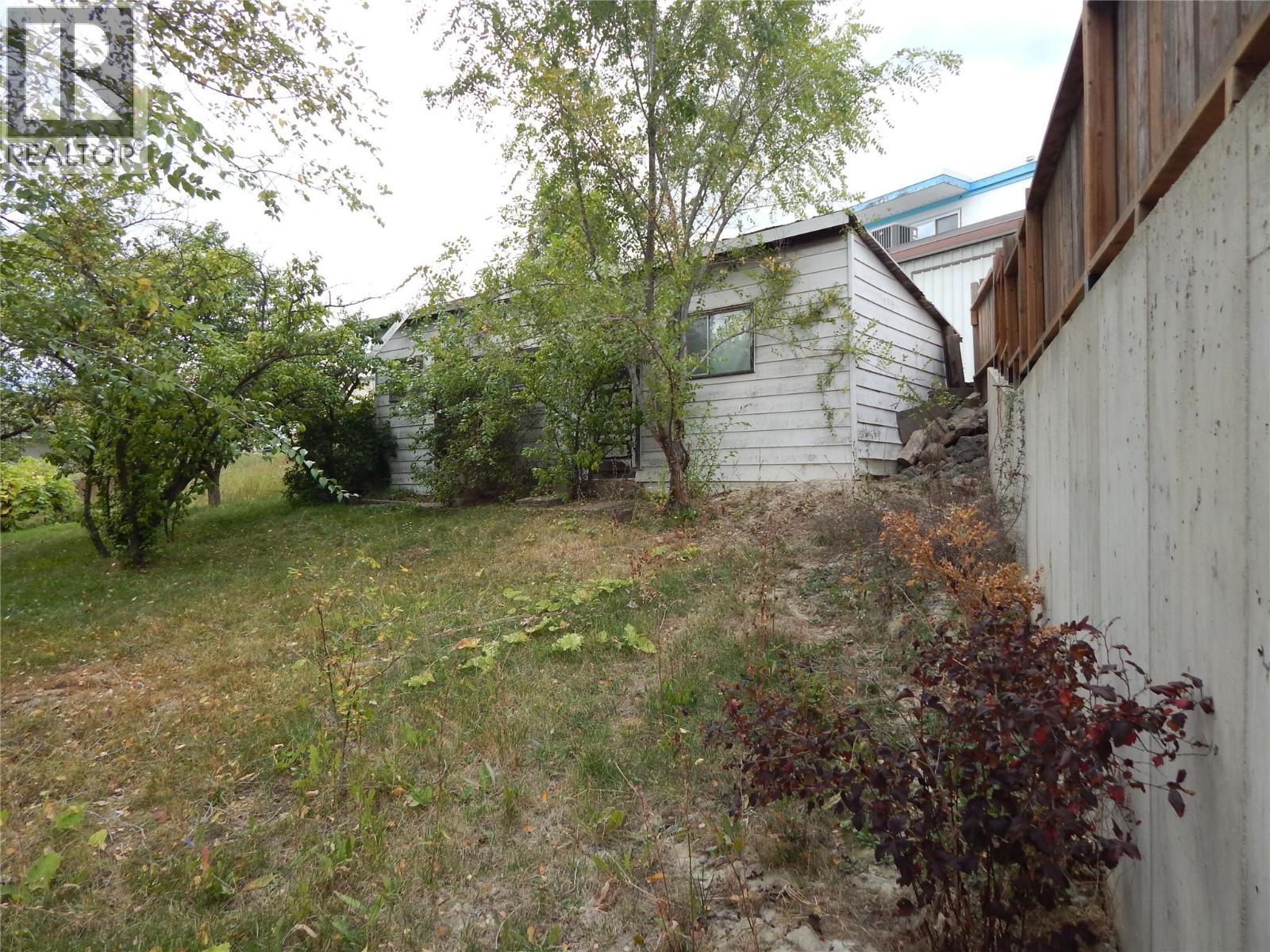 916 Cook Street, Creston, British Columbia  V0B 1G3 - Photo 11 - 10401532