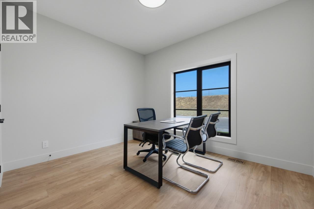 749 Carleton Street, Kelowna, British Columbia  V1V 0A8 - Photo 16 - 10402309