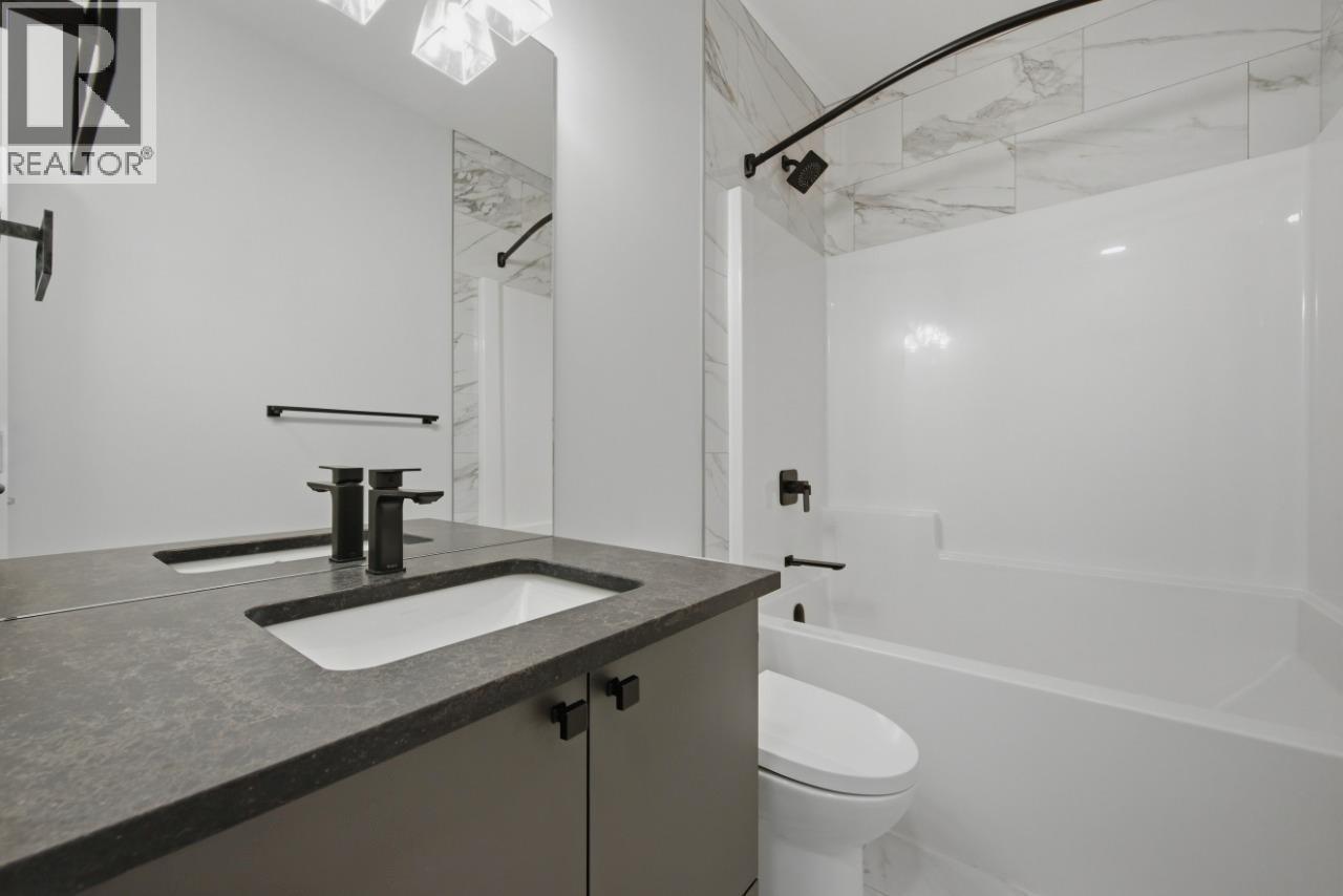 749 Carleton Street, Kelowna, British Columbia  V1V 0A8 - Photo 53 - 10402309