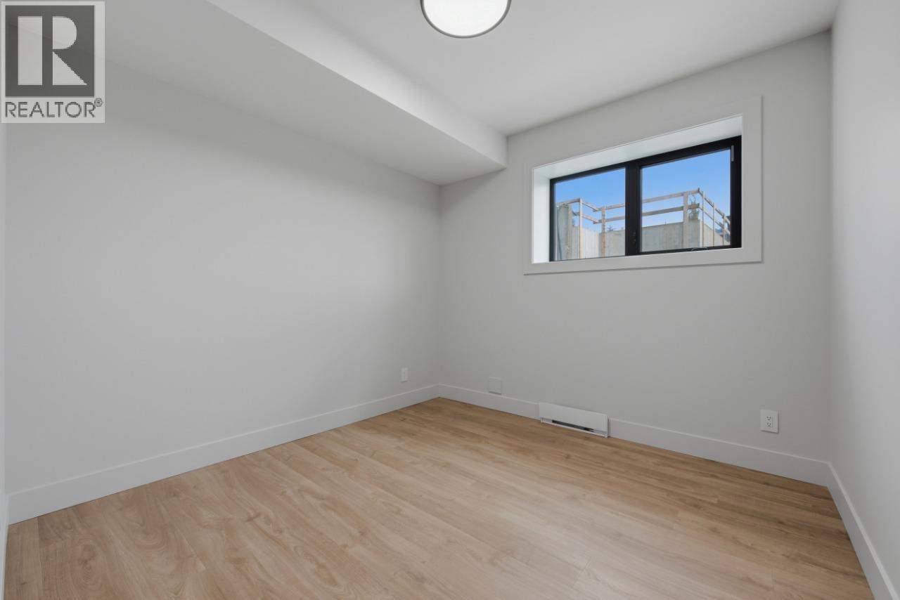 749 Carleton Street, Kelowna, British Columbia  V1V 0A8 - Photo 54 - 10402309