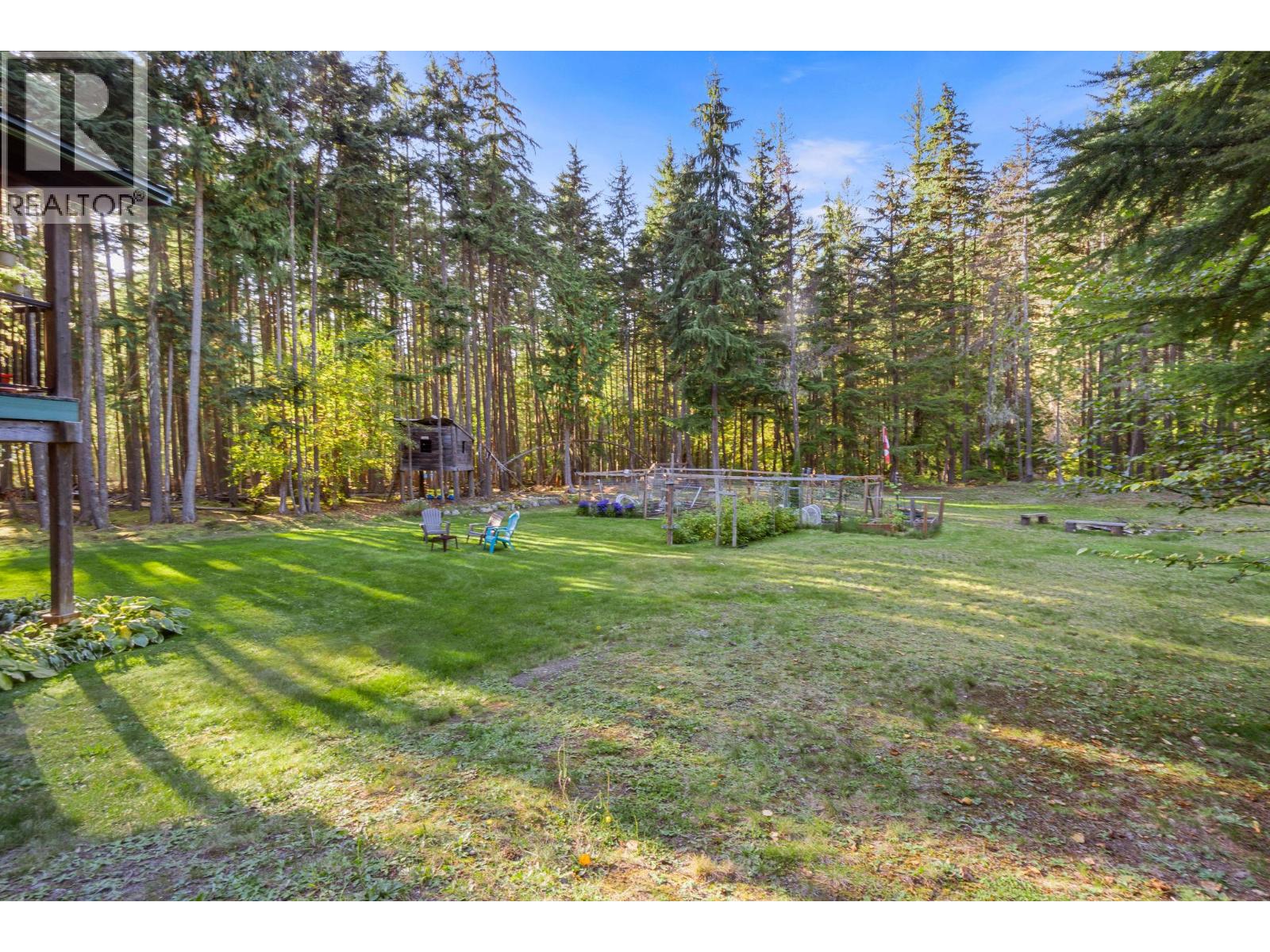 270 East Wilson Creek Road, Rosebery, British Columbia  V0G 1S1 - Photo 4 - 10402216