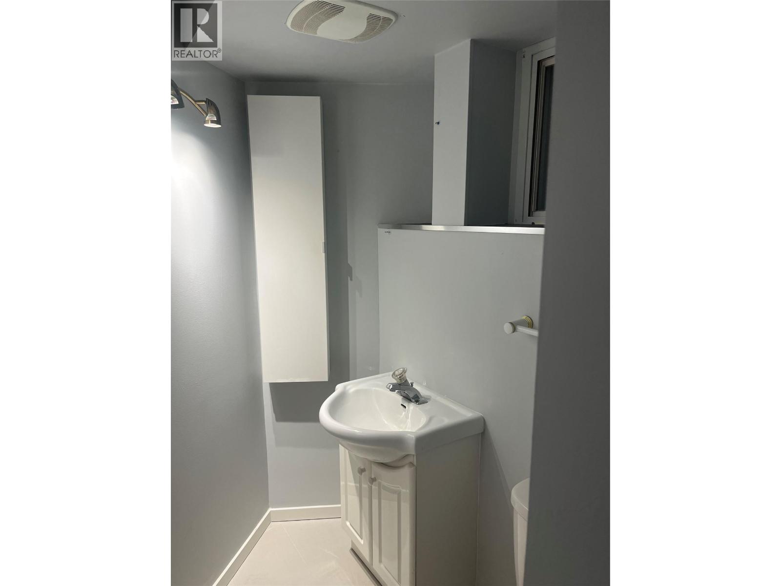 651 Richter Street, Kelowna, British Columbia  V1Y 2J6 - Photo 41 - 10402312