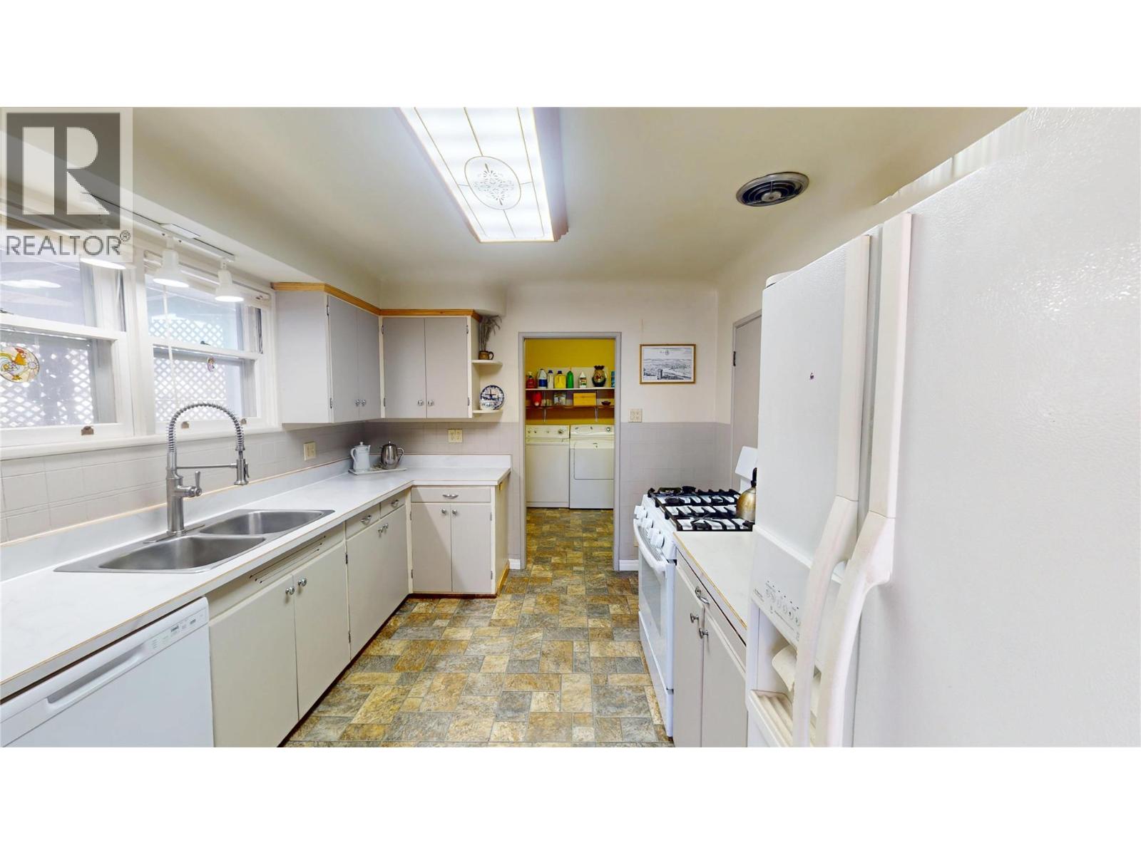 325 14 Avenue S, Cranbrook, British Columbia  V1C 2X5 - Photo 10 - 10400102