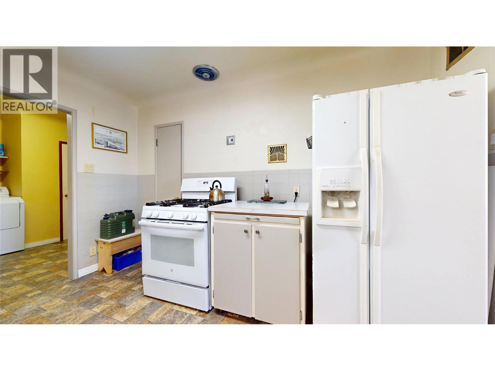 325 14 Avenue S, Cranbrook, British Columbia  V1C 2X5 - Photo 12 - 10400102