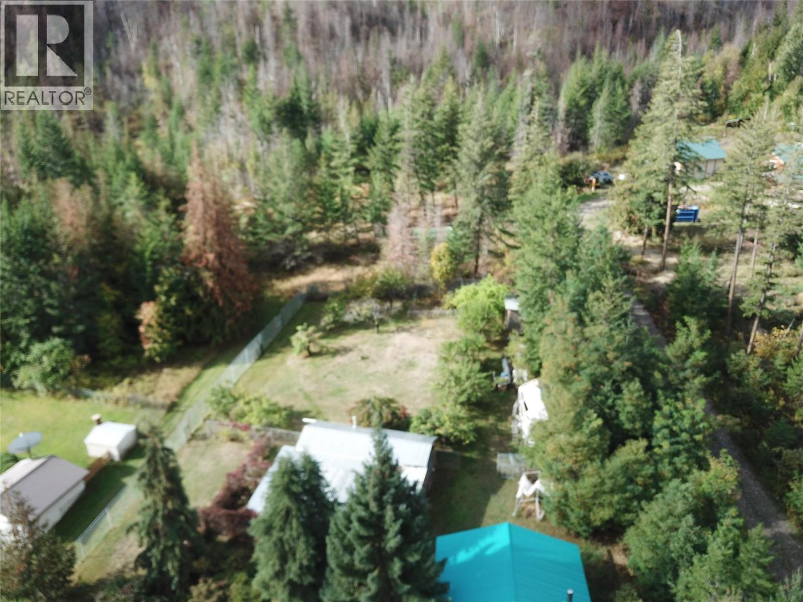 8893 Holding Road, Adams Lake, British Columbia  V0E 1M2 - Photo 34 - 10402067
