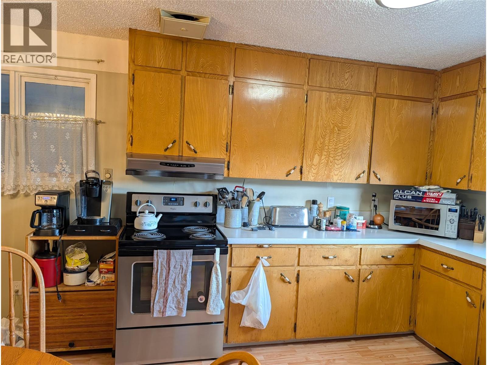 8893 Holding Road, Adams Lake, British Columbia  V0E 1M2 - Photo 5 - 10402067