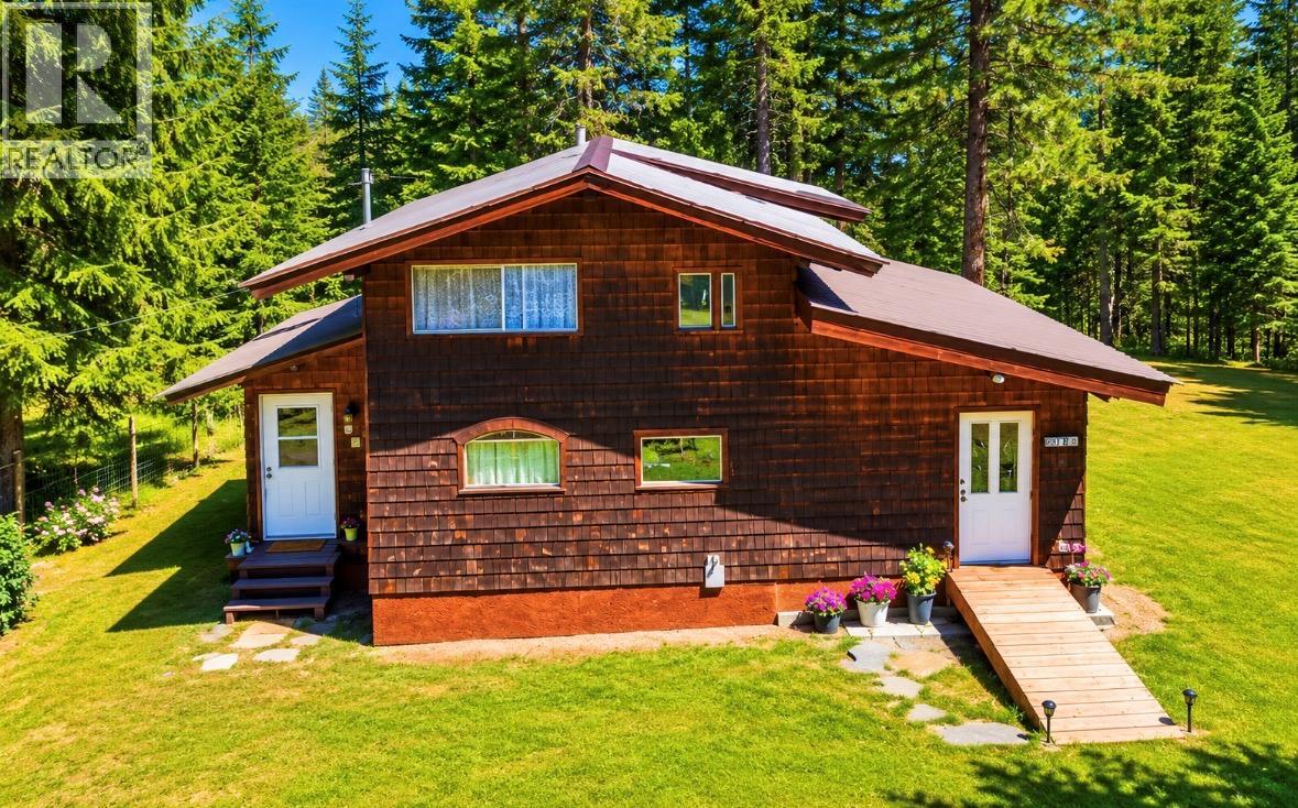 10555 Granby Road, Grand Forks, British Columbia  V0H 1H1 - Photo 3 - 10402357
