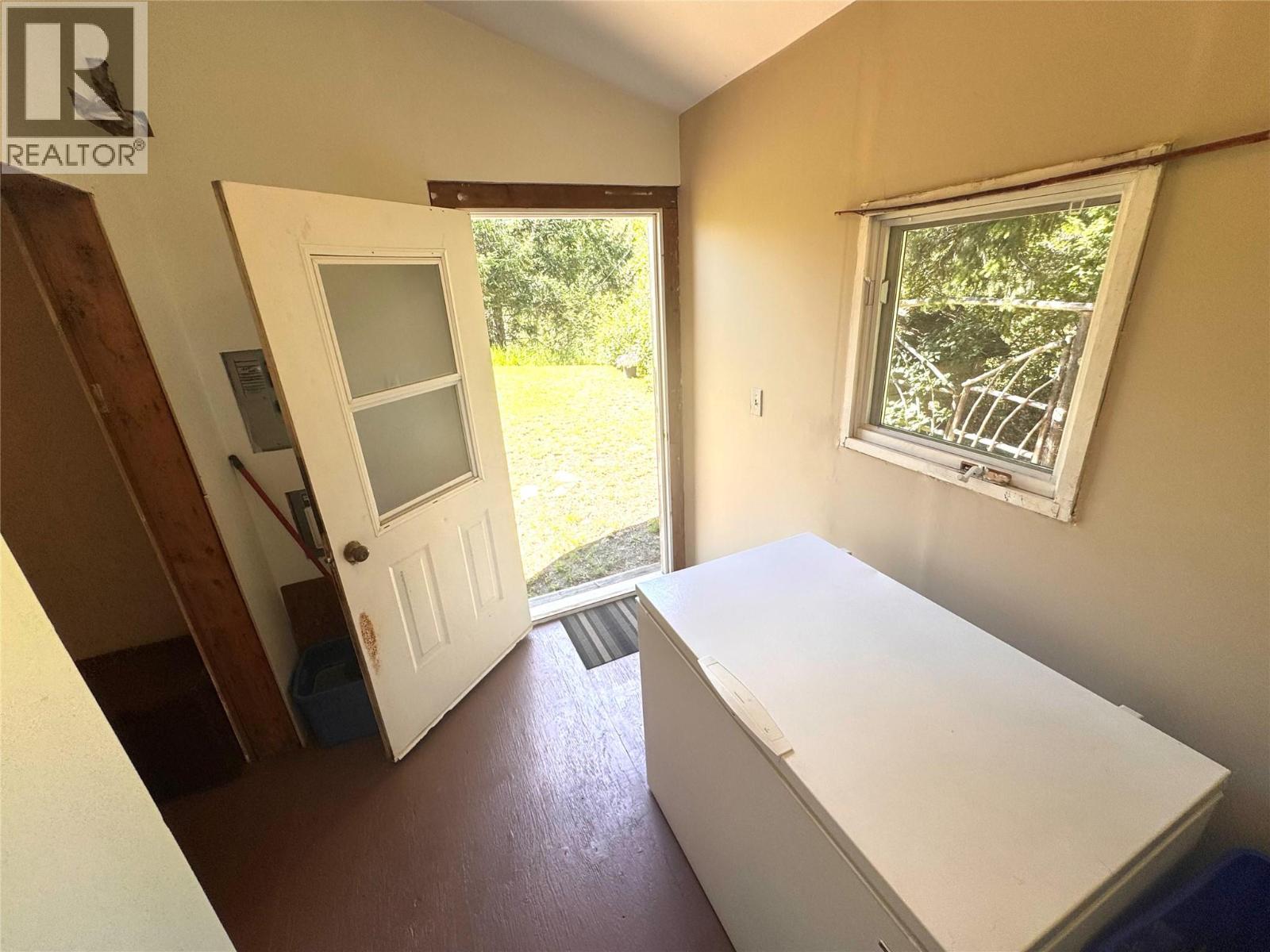 10555 Granby Road, Grand Forks, British Columbia  V0H 1H1 - Photo 32 - 10402357