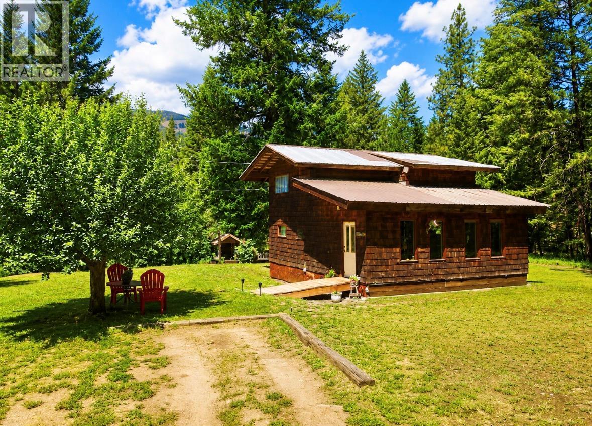 10555 Granby Road, Grand Forks, British Columbia  V0H 1H1 - Photo 5 - 10402357